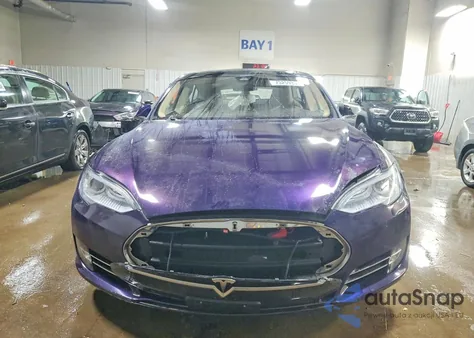 2015 Tesla Model S P85D z USA, uszkodzony, nr VIN 5YJSA1H41FF083208